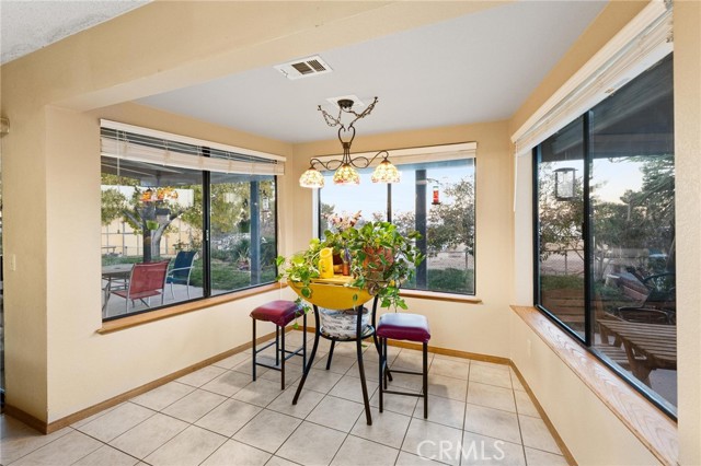 Detail Gallery Image 13 of 19 For 2390 Trinity Rd, Pinon Hills,  CA 92372 - 3 Beds | 2 Baths