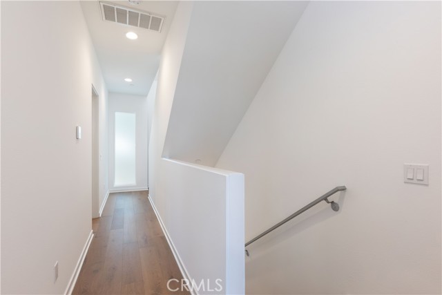4831 Craner Avenue, North Hollywood CA: https://media.crmls.org/medias/4b390659-be75-4fdb-bc4d-550cfb9abe07.jpg