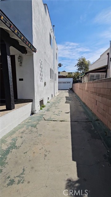 Detail Gallery Image 16 of 30 For 2546 S Bronson, Los Angeles,  CA 90018 - 5 Beds | 4 Baths