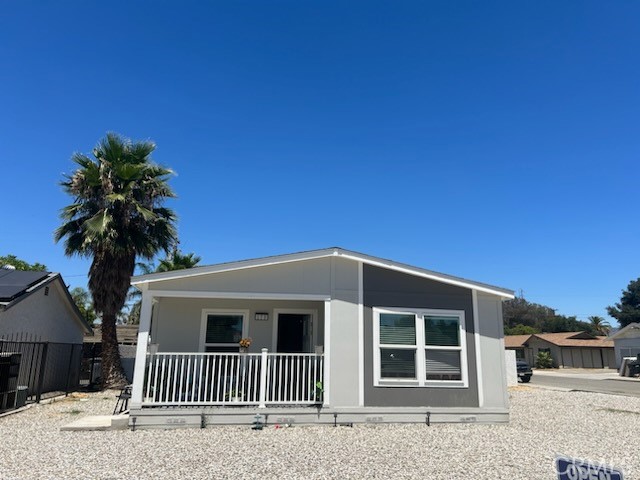 526 Calhoun Place, Hemet CA: https://media.crmls.org/medias/4b3955f9-674c-4d9a-a7da-2ab28a468ebb.jpg