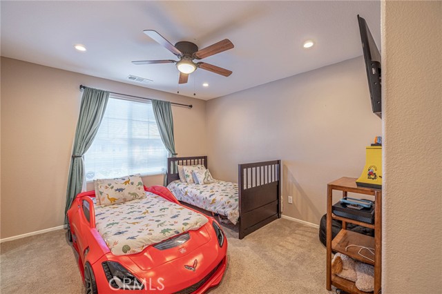 2534 Mapleleaf Terrace, Palmdale CA: https://media.crmls.org/medias/4b396996-1999-4be0-b373-4f9183f6c7d6.jpg