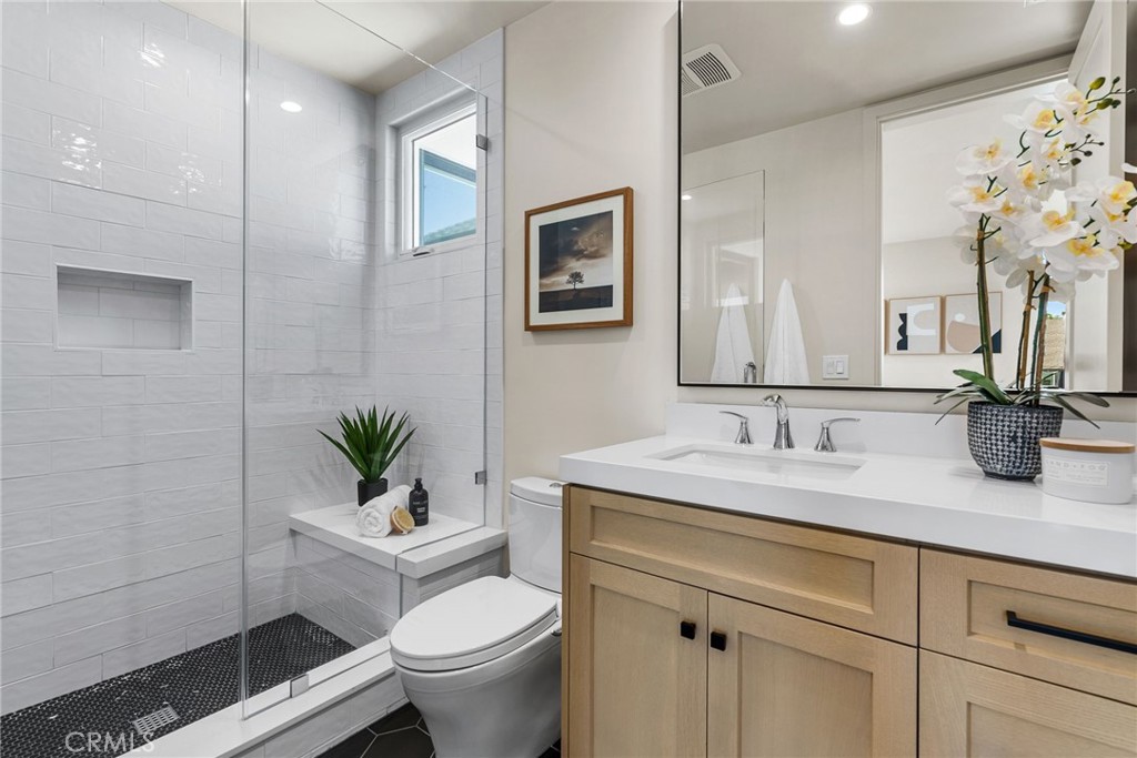 4b397de3 B843 4ed7 914c C2dca12772d8