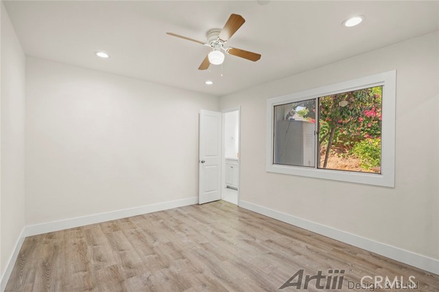 Detail Gallery Image 22 of 45 For 656 W 52nd St, San Bernardino,  CA 92407 - 4 Beds | 2/1 Baths