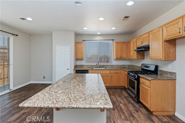 Detail Gallery Image 19 of 31 For 14849 Wigwam Ct, Victorville,  CA 92394 - 5 Beds | 3 Baths