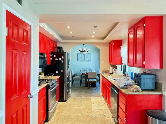 Detail Gallery Image 2 of 3 For 29726 Vail Brook Dr, Temecula,  CA 92591 - 4 Beds | 2/1 Baths
