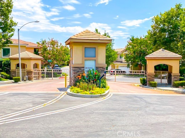 8330 Highridge Place, Rancho Cucamonga CA: https://media.crmls.org/medias/4b3c48d5-174f-49d9-a29c-4d0eda6790cd.jpg