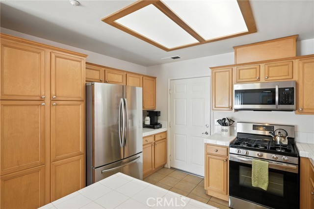 Detail Gallery Image 16 of 57 For 8554 Burnet Ave #144,  North Hills,  CA 91343 - 3 Beds | 3 Baths
