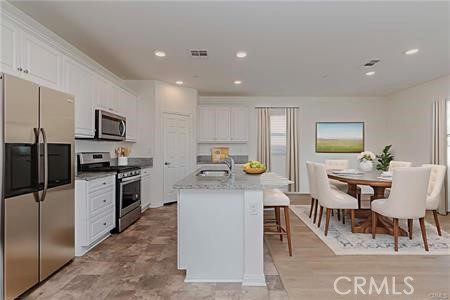 24679 Acadia Drive, Corona CA: https://media.crmls.org/medias/4b3d2ac8-2f96-4f7a-827f-eb7a6f35126c.jpg