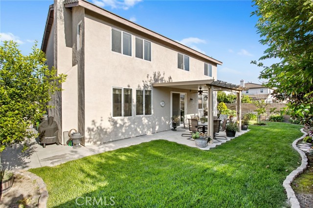 6347 Lyndsey Street, Eastvale CA: https://media.crmls.org/medias/4b3db303-6000-4652-b07c-6dc2cc66ac08.jpg