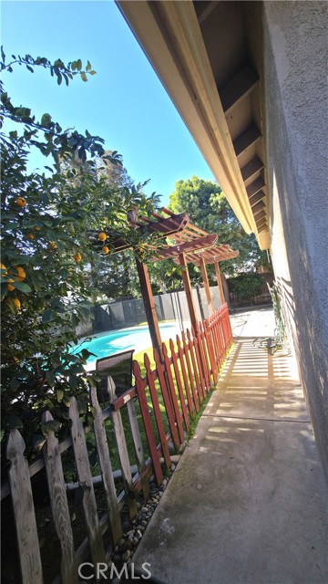 Detail Gallery Image 23 of 28 For 9909 Mona Lisa Ln, Bakersfield,  CA 93312 - 3 Beds | 2 Baths