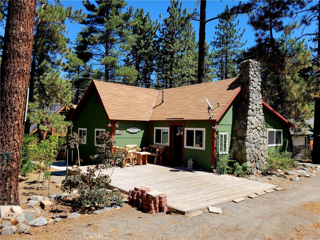 1116 Lark Road