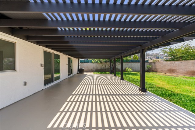 146 N Quail Lane, Orange CA: https://media.crmls.org/medias/4b3e95e2-34b5-4714-a357-a156d7199ffb.jpg