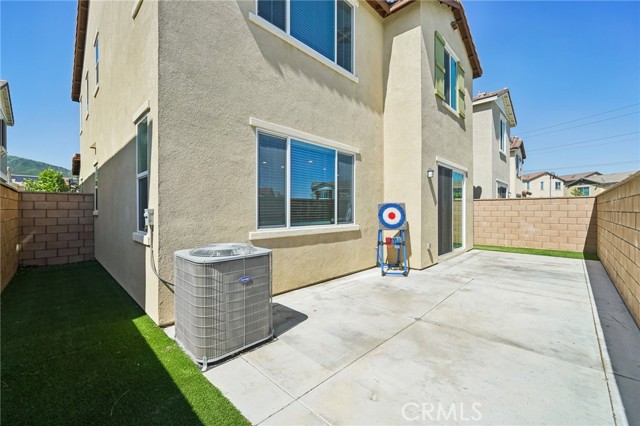 Detail Gallery Image 47 of 64 For 16233 Lozano St #2,  Fontana,  CA 92336 - 3 Beds | 2/1 Baths