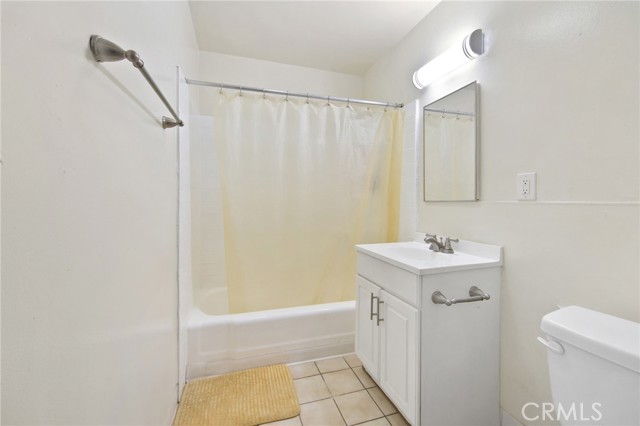 30 W 49th Street, Long Beach CA: https://media.crmls.org/medias/4b3ed14d-6b23-46d5-81c3-0fa1021969f6.jpg