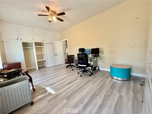 19321 Beach Boulevard, Huntington Beach CA: https://media.crmls.org/medias/4b3f1cd4-77da-4a25-84b1-a8fcf64b1091.jpg
