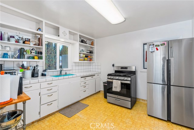 9600 51st, Jurupa Valley CA: https://media.crmls.org/medias/4b3f5081-62a5-4290-9c33-d72e071c2545.jpg