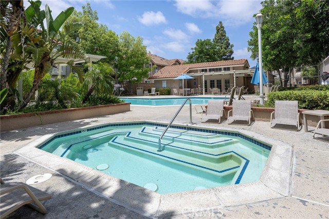 28987 Canyon Ridge Drive, Trabuco Canyon CA: https://media.crmls.org/medias/4b3f81c4-9dc1-4346-86b2-ef4899db3904.jpg