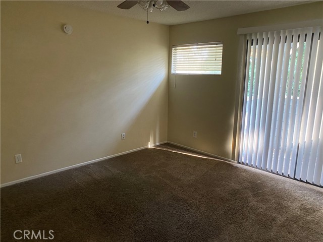 Detail Gallery Image 7 of 14 For 615 E Lugonia Ave #2,  Redlands,  CA 92374 - 3 Beds | 2/1 Baths