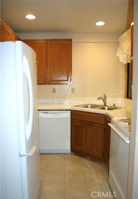 Detail Gallery Image 7 of 19 For 22871 Hilton Head Dr #230,  Diamond Bar,  CA 91765 - 2 Beds | 2/1 Baths