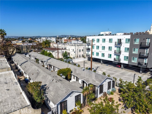 Detail Gallery Image 31 of 34 For 2867 Edgehill Dr, Los Angeles,  CA 90018 - – Beds | – Baths