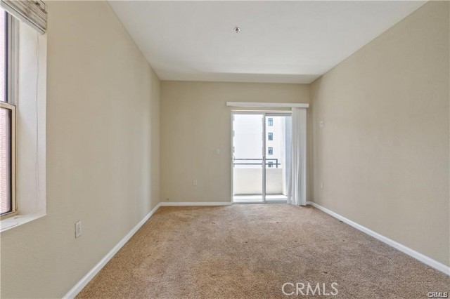 Detail Gallery Image 9 of 21 For 838 Pine Ave #402,  Long Beach,  CA 90813 - 2 Beds | 2 Baths
