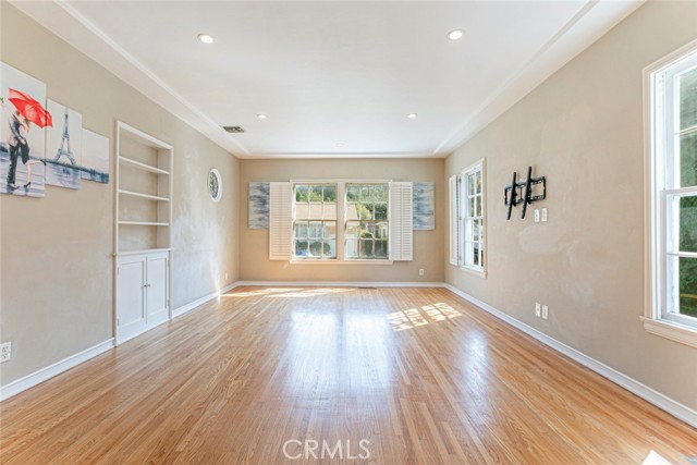 Detail Gallery Image 10 of 37 For 2737 Rustic Ln, Glendale,  CA 91208 - 1 Beds | 1 Baths