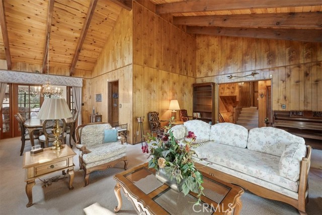 Detail Gallery Image 3 of 30 For 268 Olympic, Big Bear Lake,  CA 92315 - 4 Beds | 3 Baths