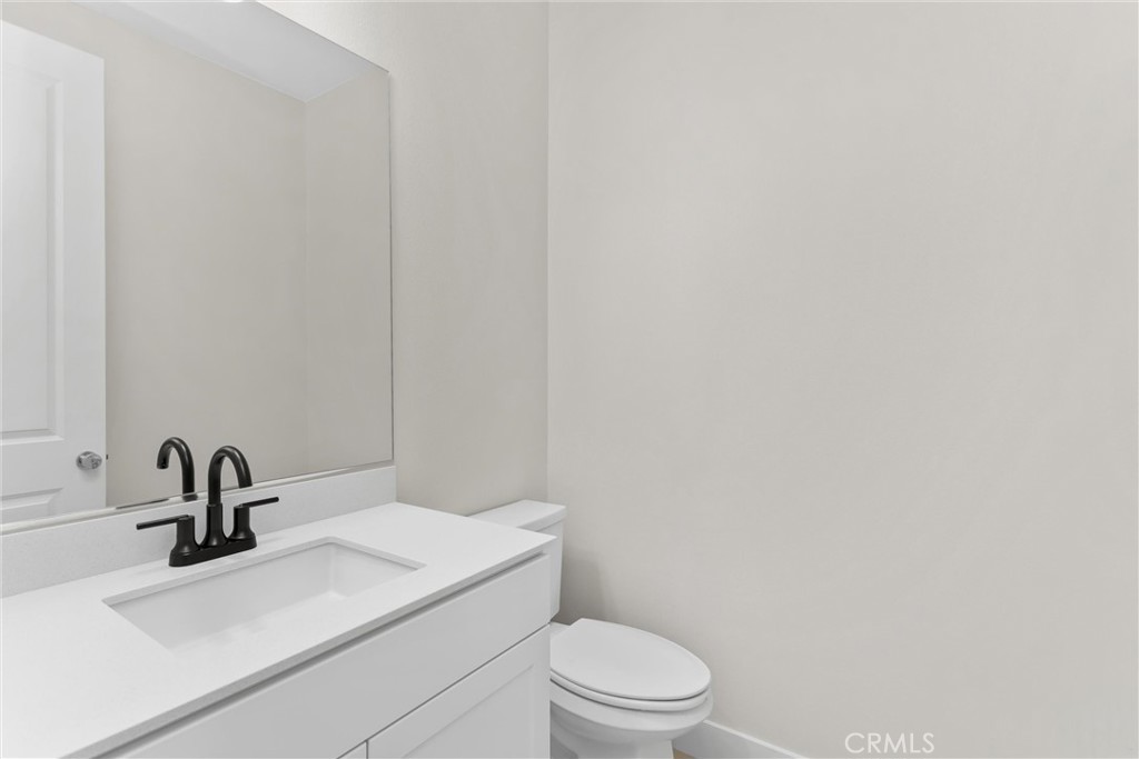 https://media.crmls.org/medias/4b432ddc-1b2d-4e79-b310-c0cdd134ee89.jpg?preset=X-Large