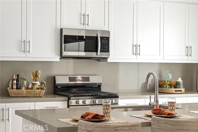 1633 E Avenue H7, Lancaster CA: https://media.crmls.org/medias/4b435c0a-f185-4bbb-8d67-a978f29715b9.jpg