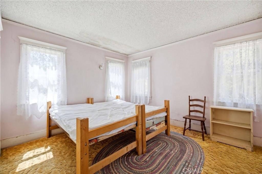 https://media.crmls.org/medias/4b43a379-24dd-4f55-a7ae-057c35abd5fd.jpg?preset=X-Large