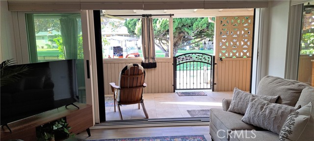 Detail Gallery Image 11 of 30 For 1320 Mayfield Rd M6  62j, Seal Beach,  CA 90740 - 2 Beds | 1 Baths