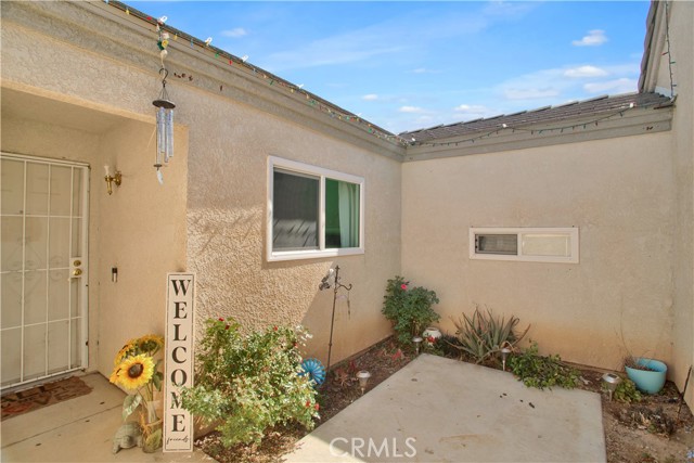 Detail Gallery Image 4 of 16 For 9967 Payne Ct, Adelanto,  CA 92301 - 4 Beds | 2 Baths