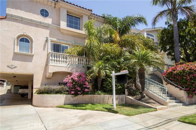 1521 Artesia Boulevard, Manhattan Beach, California 90266, 2 Bedrooms Bedrooms, ,2 BathroomsBathrooms,Residential,Sold,Artesia,SB16146846