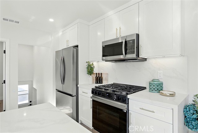 Detail Gallery Image 17 of 37 For 482 Mountain View St, Altadena,  CA 91001 - 3 Beds | 1/1 Baths