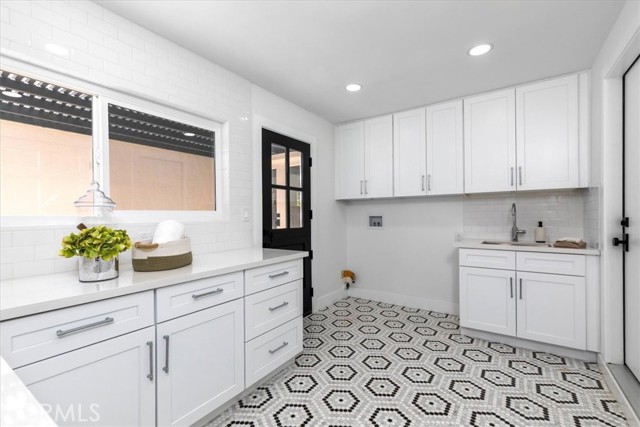 3625 Terrace View Drive, Encino CA: https://media.crmls.org/medias/4b4659ea-5494-4635-acae-0dbbadce7106.jpg