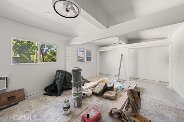40 Country Wood Drive, Phillips Ranch CA: https://media.crmls.org/medias/4b467d07-897f-45dc-bd27-58054d9ef97a.jpg