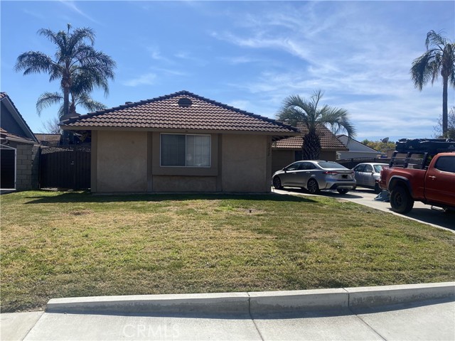 5212 Beatty Dr, Riverside, CA 92504