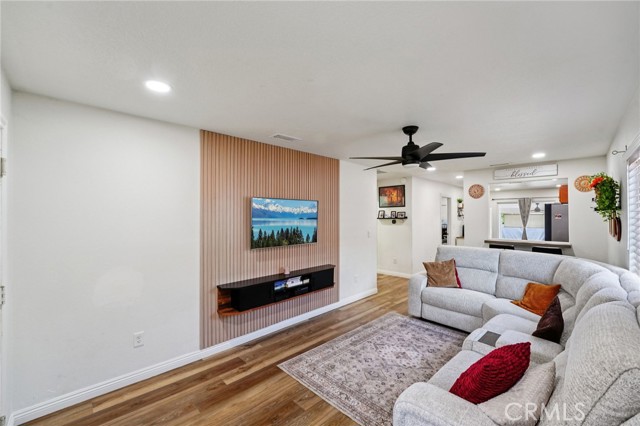 Detail Gallery Image 2 of 17 For 375 Prospect Ave, Riverside,  CA 92507 - 2 Beds | 2 Baths