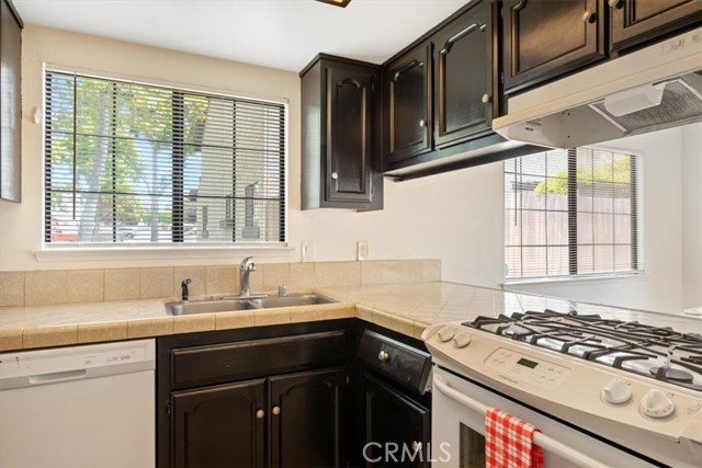 Detail Gallery Image 15 of 44 For 546 Northpoint Cir, Santa Maria,  CA 93455 - 4 Beds | 2/1 Baths