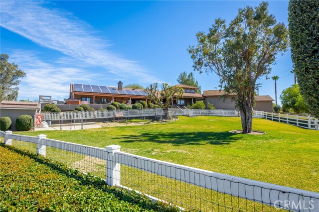 43991 John Warner Road, Temecula CA: https://media.crmls.org/medias/4b479d53-8a08-4f3c-93f0-f80fe53c4caa.jpg