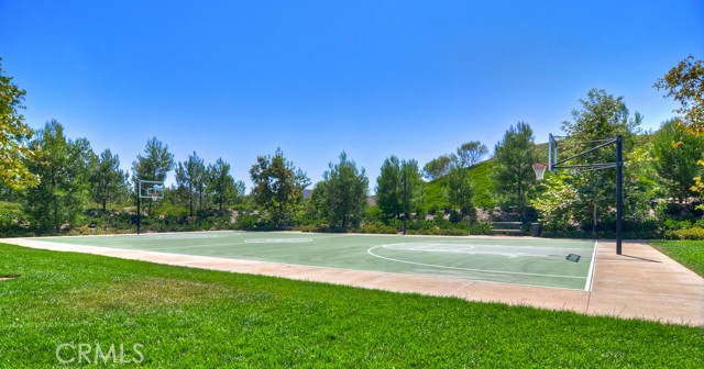 48 Brindisi, Irvine CA: https://media.crmls.org/medias/4b485d2e-c1d9-47ca-a2d0-99b27f4047f7.jpg