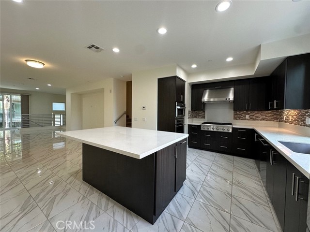 Detail Gallery Image 5 of 19 For 248 Rockefeller, Irvine,  CA 92612 - 3 Beds | 3/1 Baths