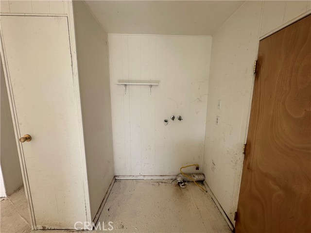 251 S Colorado River Road, Blythe CA: https://media.crmls.org/medias/4b498f21-4a56-4274-93d4-275048de9114.jpg
