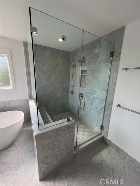2517 Fairway Drive, Costa Mesa CA: https://media.crmls.org/medias/4b4a3b26-f661-45ab-a1bf-321309472853.jpg