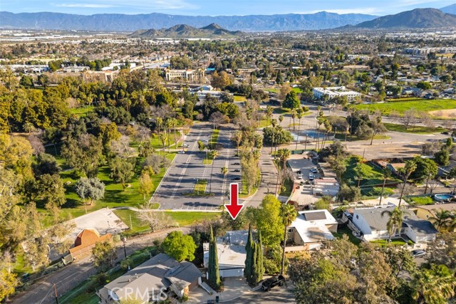 Detail Gallery Image 3 of 41 For 4121 Park View, Riverside,  CA 92501 - 3 Beds | 2/1 Baths