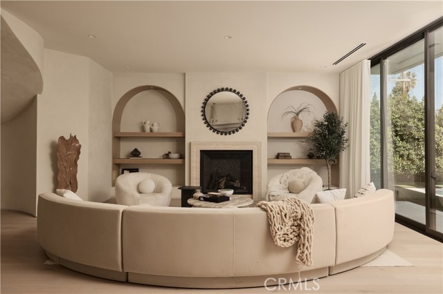 Detail Gallery Image 15 of 46 For 5004 Enfield, Encino,  CA 91316 - 5 Beds | 6 Baths