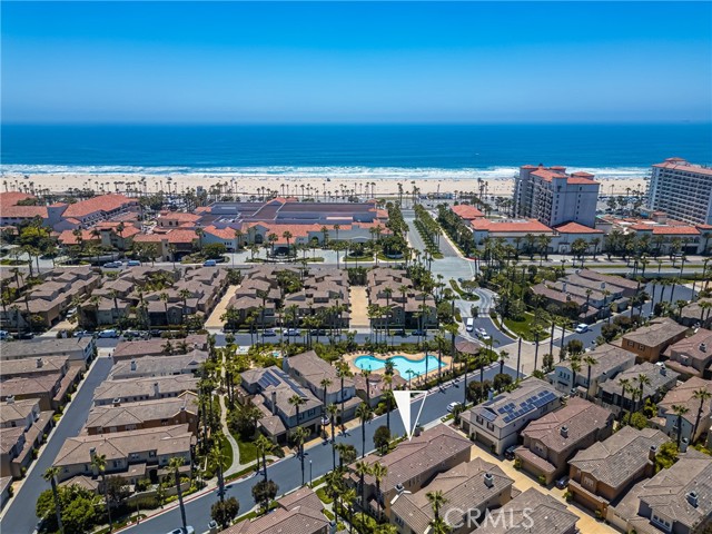 21270 Elda Cir, Huntington Beach CA: https://media.crmls.org/medias/4b4b625e-2f2f-4ab5-9867-97cf7be6967d.jpg