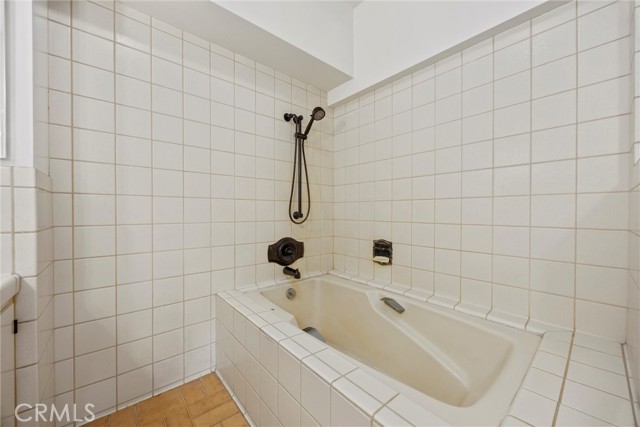 Detail Gallery Image 23 of 42 For 240 S Real, Bakersfield,  CA 93309 - 3 Beds | 2 Baths