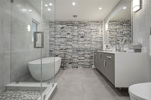 Detail Gallery Image 50 of 75 For 10555 Art St, Shadow Hills,  CA 91040 - 2 Beds | 3 Baths