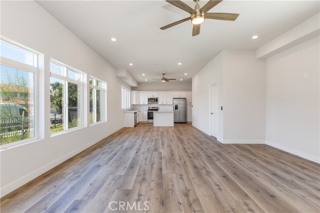 Image 5 of 26 For 3444 Whistler Avenue